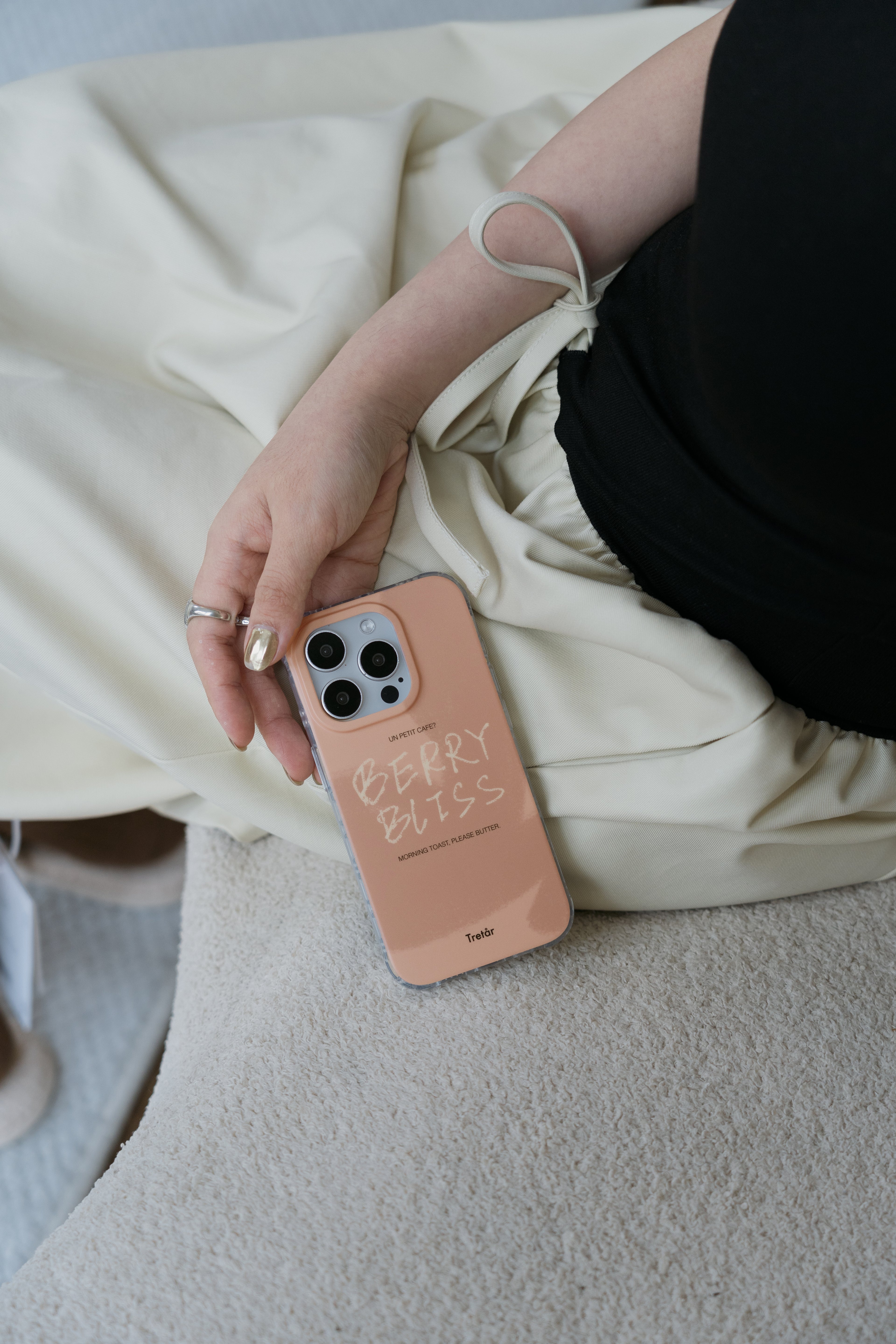 Pink Berry Bliss Magnetic Phone Case