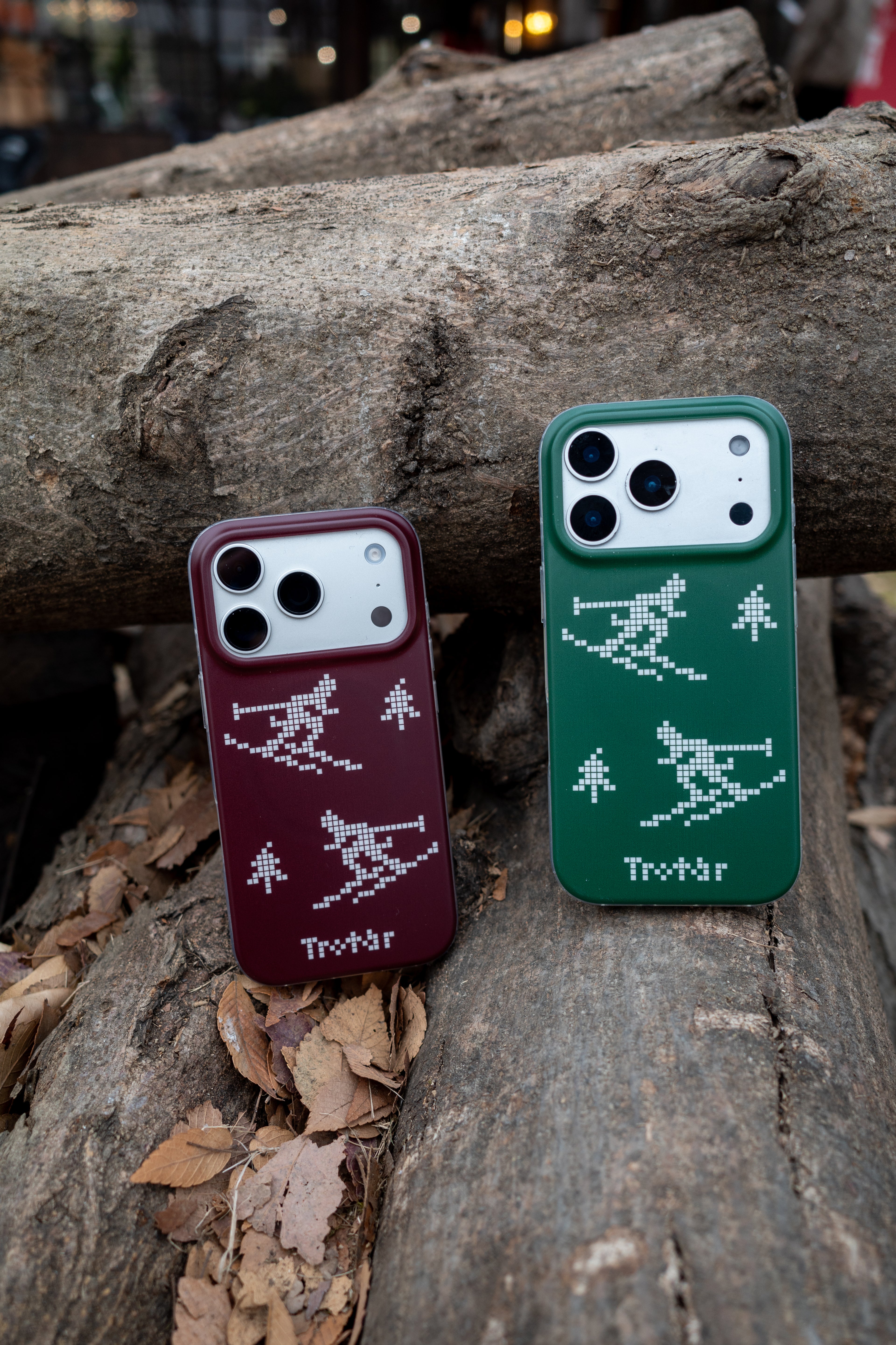 Evergreen Snow Magnetic Phone Case