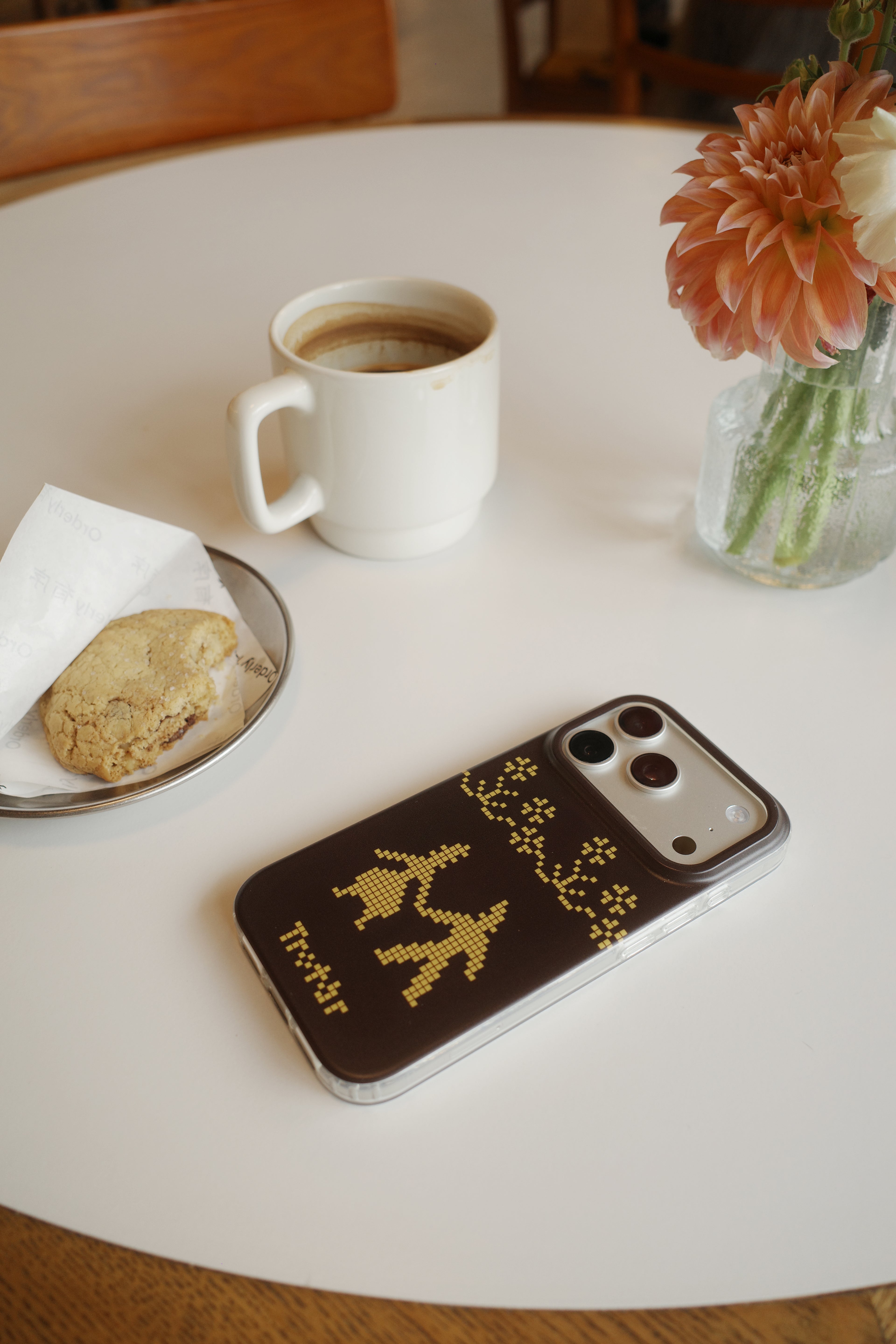 Fireside Ball Magnetic Phone Case